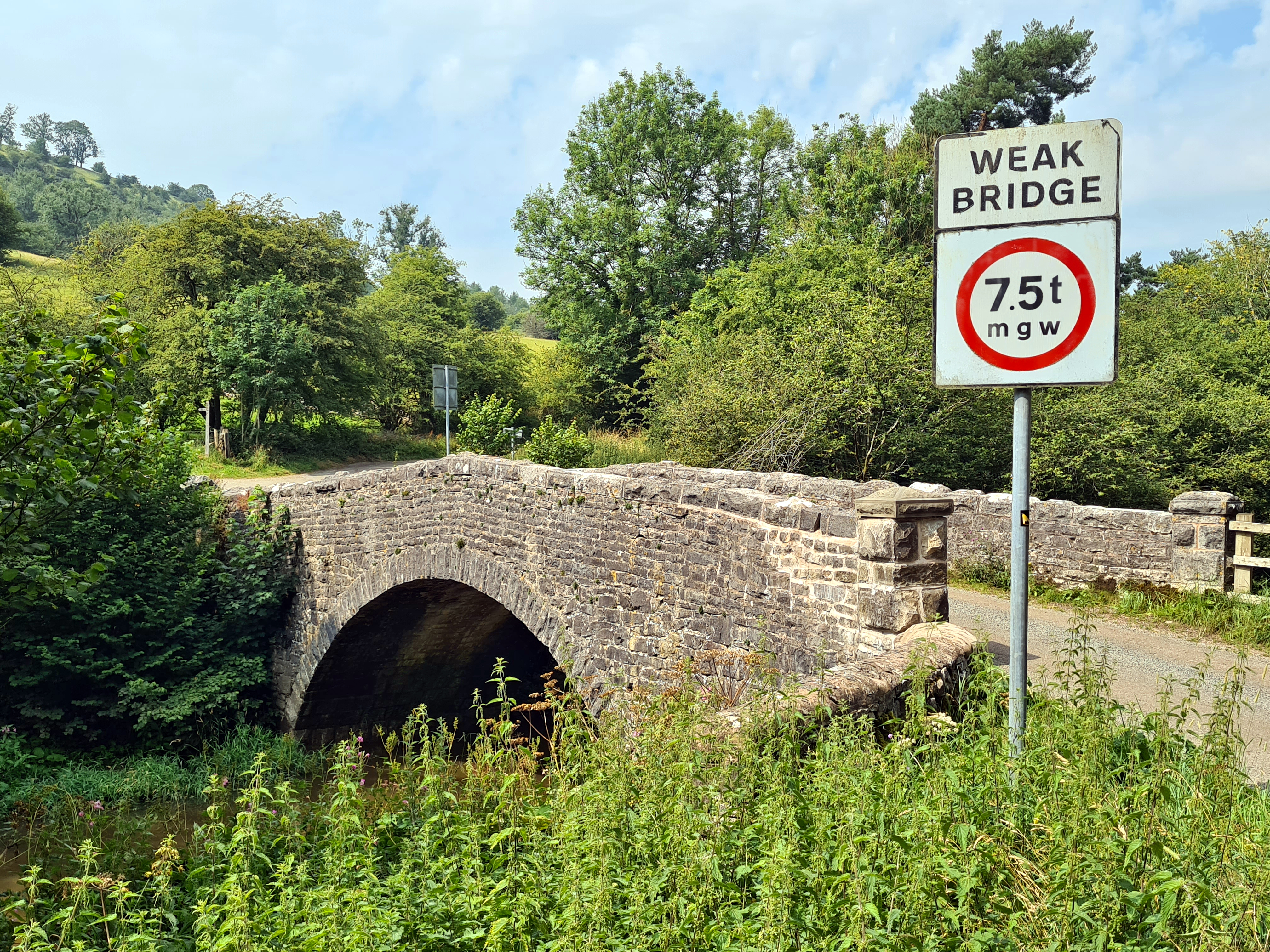 Repetitive rather than single point loading is more accurate in determining the safety of old bridges